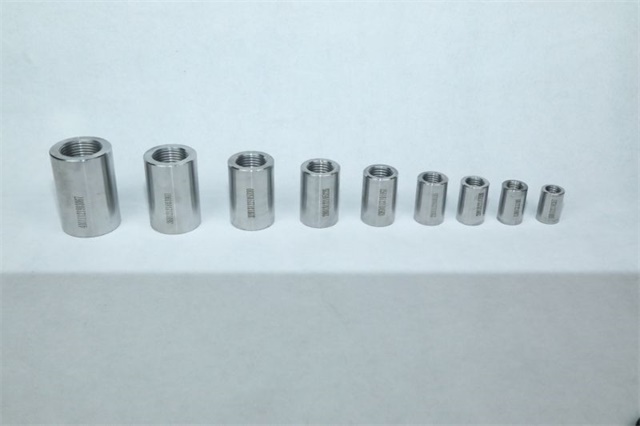 威海<font style='color:red'>直螺纹钢筋套筒</font>连接技工